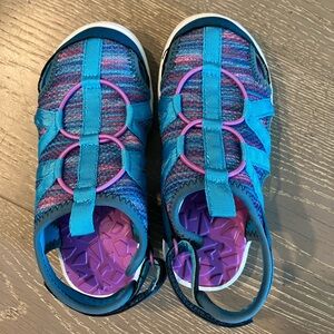 Land’s End kids water shoes size US 11M